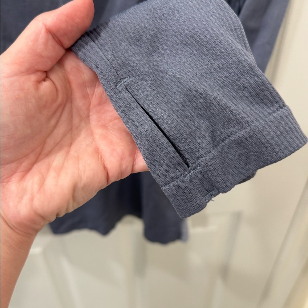 Zella Nordstrom Blue Long Sleeve Shirt with White Tie Die Detail - Picture 3 of 5